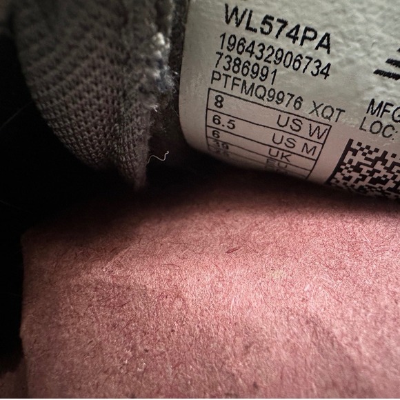 New Balance 574 Womens Grey White Suede Mesh SneakersLow Top Shoes WL574EVG Sz 8 - Picture 6 of 6